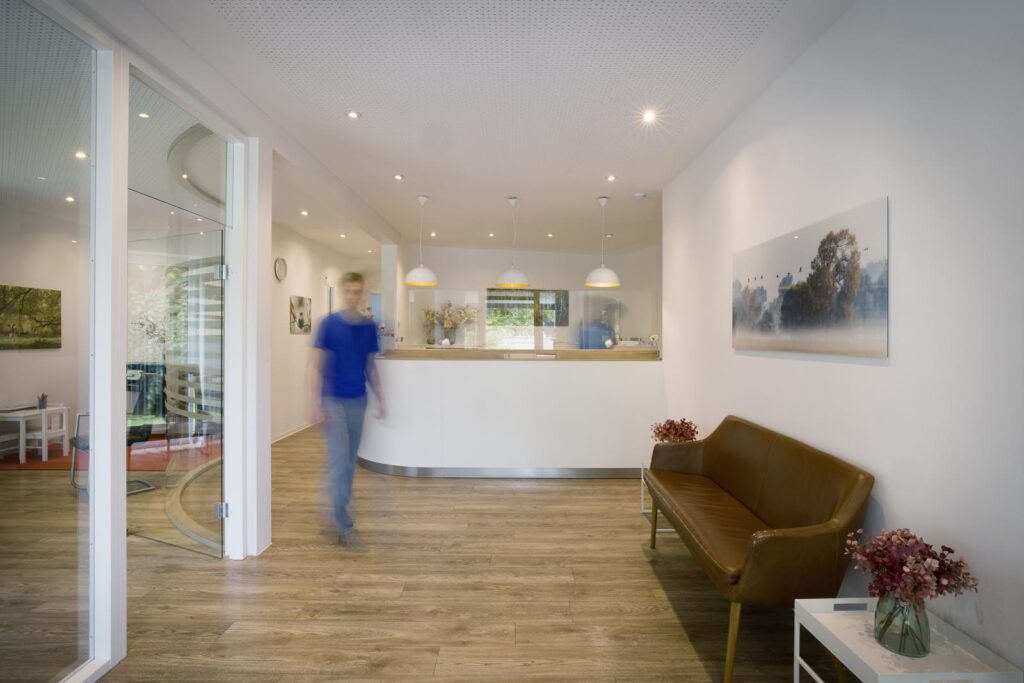 Joern-Boehme-Osteopath-Praxis-Innen-Hitzacker.jpg